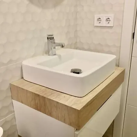 Apartman Karla Untold