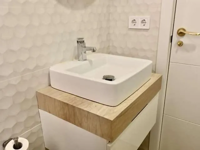 Apartament Karla Untold